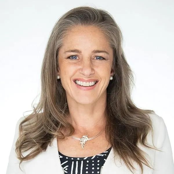 Dr. Cori Lanthan